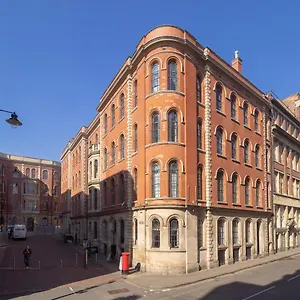 16 Broadway House Nottingham